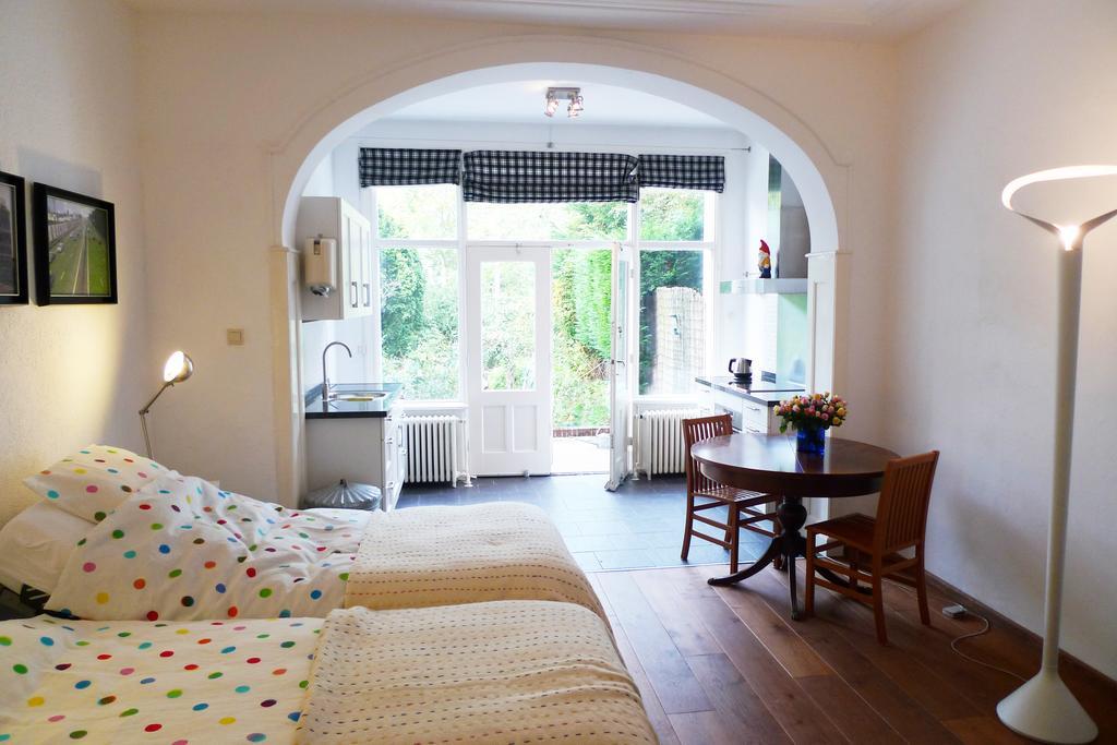 Bed & Breakfast Walenburg Rotterdam Phòng bức ảnh